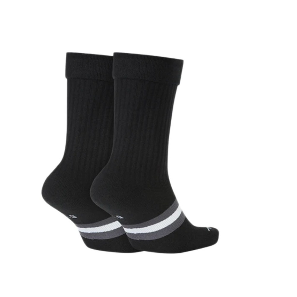 New JORDAN LEGACY REMASTERED 2-PACK CREW SOCKS Medium Men Black/White SK0025-010 - Picture 3 of 4